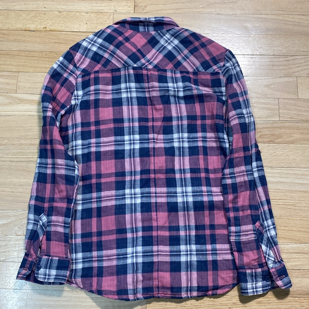 Women’s pink blue and white flannel button down shirt xs - Picture 2 of 3